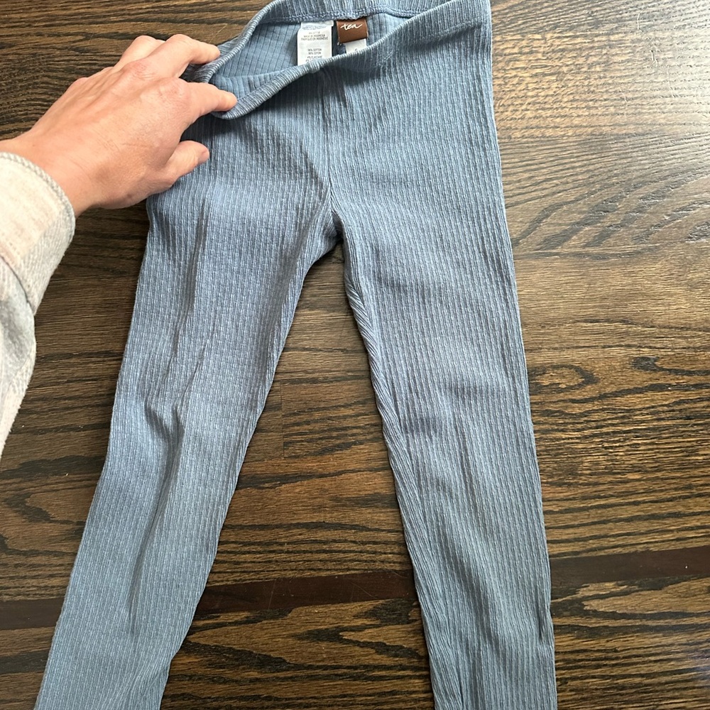 Kids Blue Ribbed Leggings TEA brand  size 6 kids